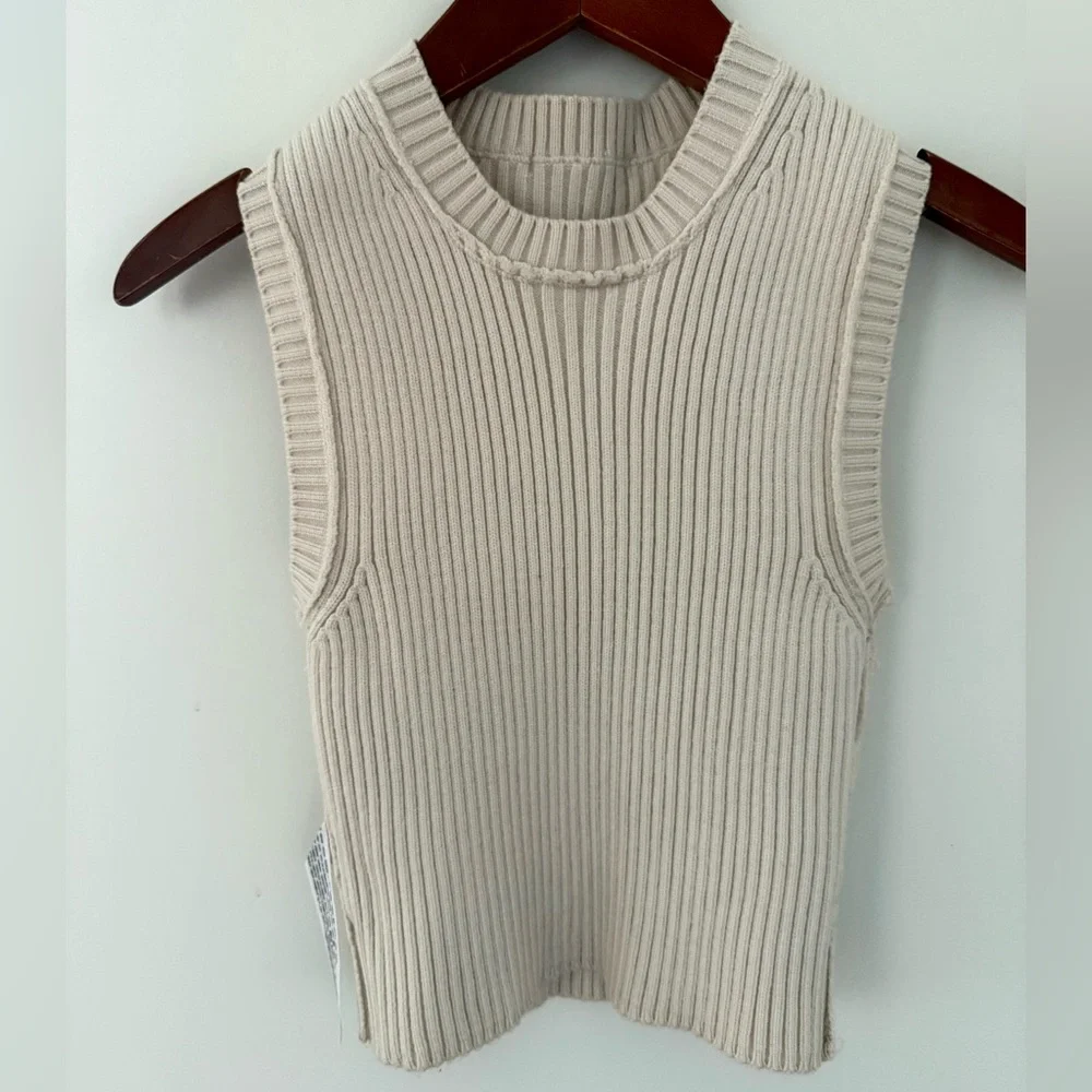 Zara knit Cropped Top Crew-Neck Muscle Sweater Vest Beige Ribbed Tank Top Size M - Picture 7 of 16